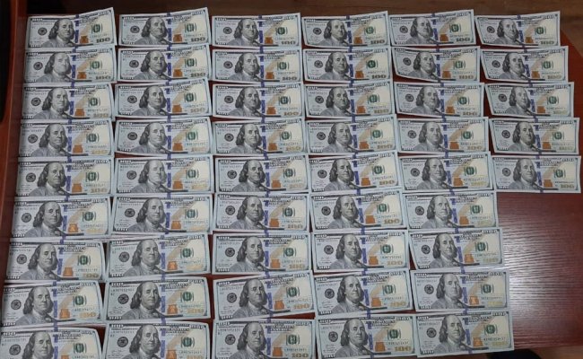 upl.uz - В Ташкентской области задержаны мужчины, которые изготавливали фальшивые доллары