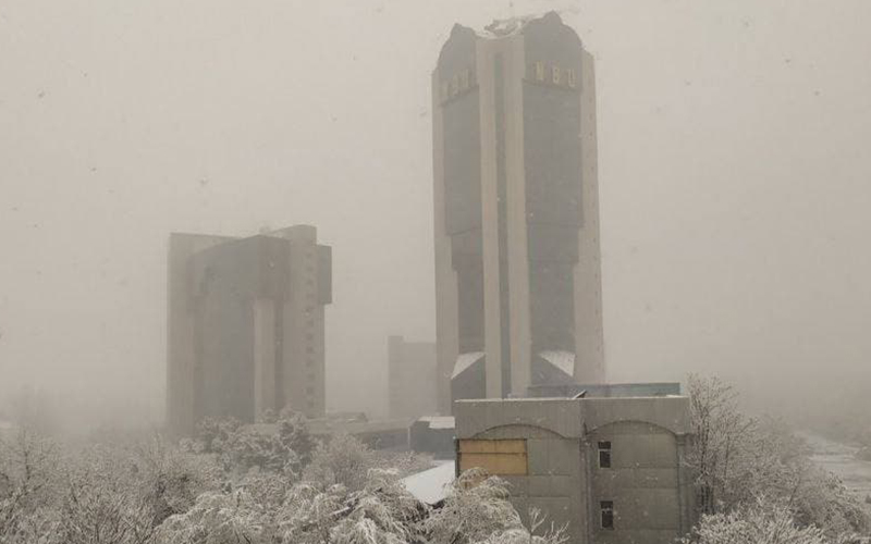 kun.uz - Стало известно, почему в Ташкенте выпал грязный снег.