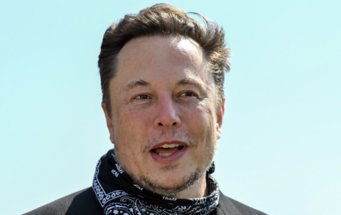 daryo.uz - Илон Маск россиялик Tesla электромобиллари эгаларининг шикоятларига жавоб қайтарди